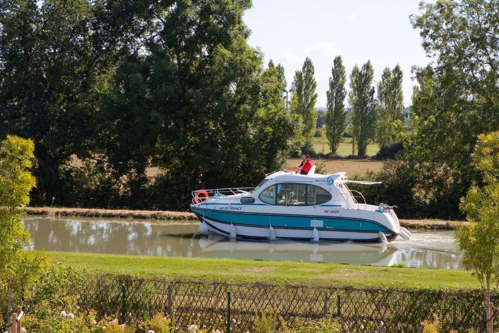 Logis Hotel Terre De Loire Belleville-sur-Loire الغرفة الصورة