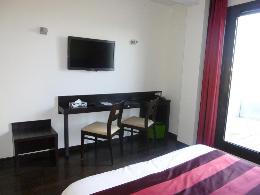 Logis Hotel Terre De Loire Belleville-sur-Loire الغرفة الصورة