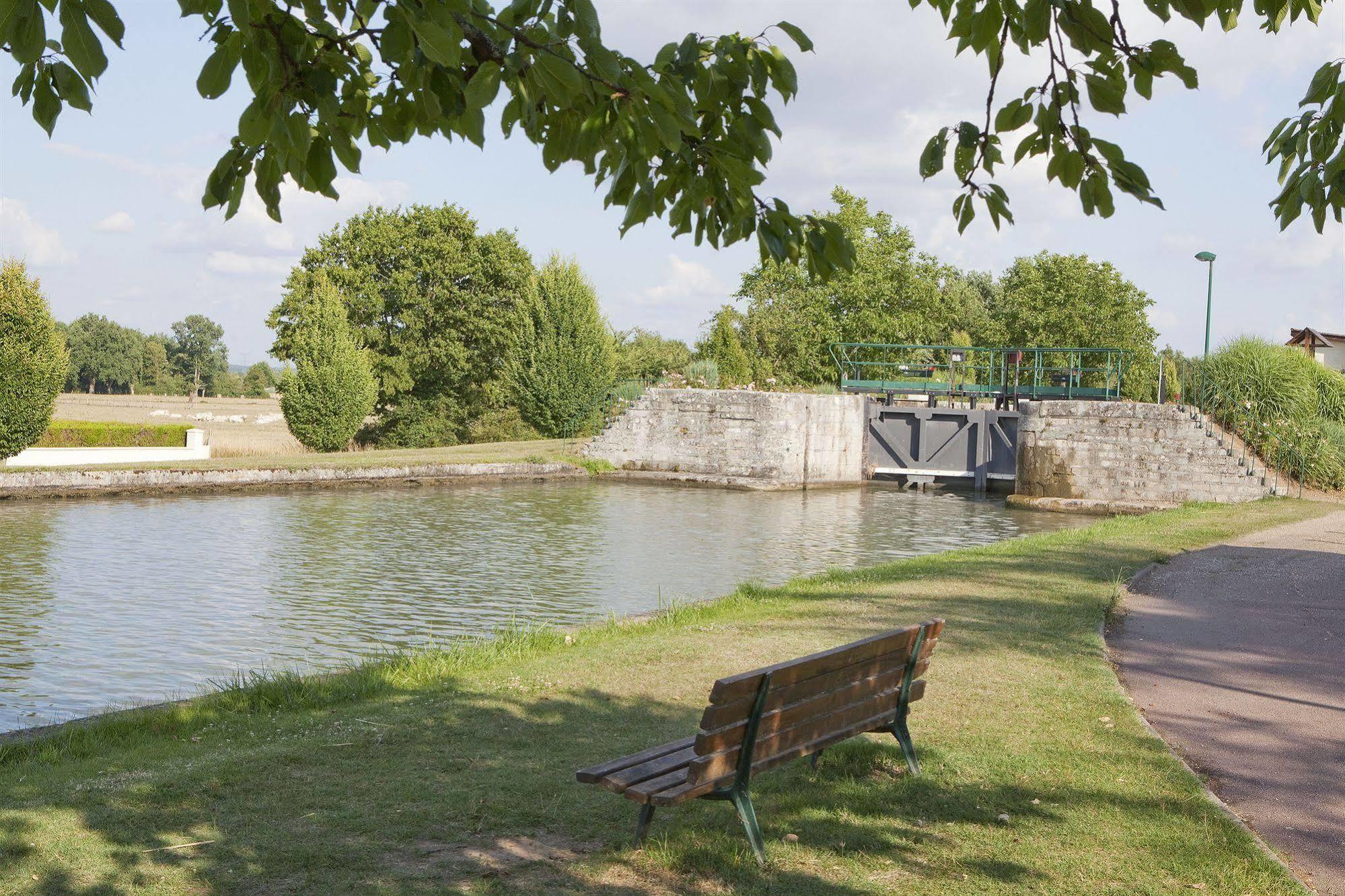 Logis Hotel Terre De Loire Belleville-sur-Loire المظهر الخارجي الصورة