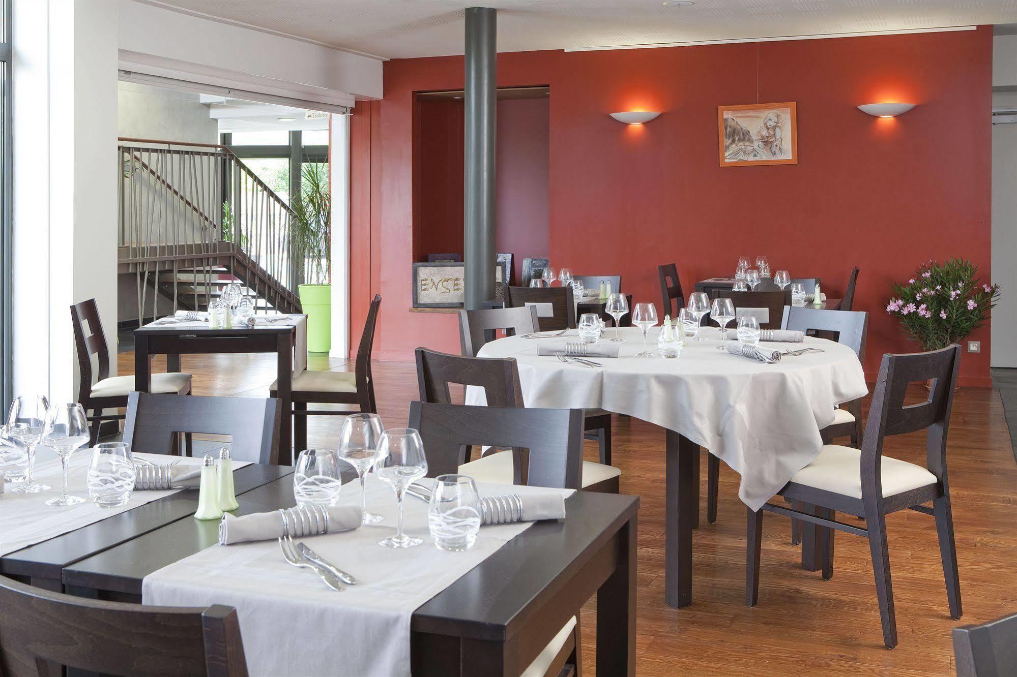 Logis Hotel Terre De Loire Belleville-sur-Loire المظهر الخارجي الصورة