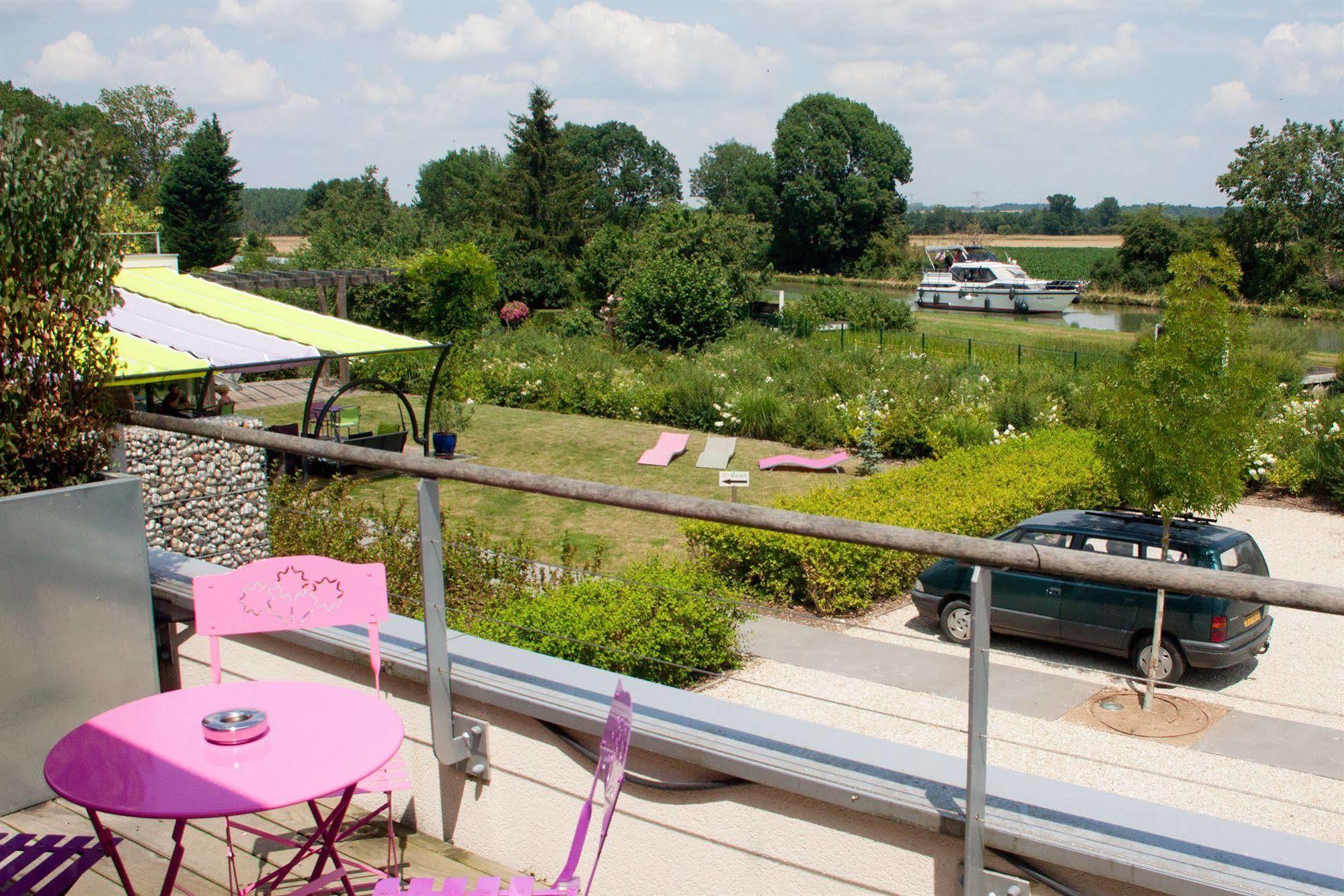 Logis Hotel Terre De Loire Belleville-sur-Loire المظهر الخارجي الصورة